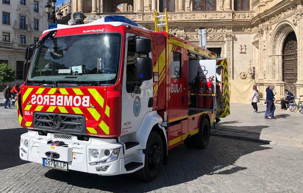 Superioridad pulgar Bronceado Los Bomberos de Sevilla adquieren un nuevo vehículo de Surtruck